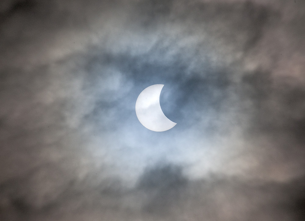 Eclipse 2015
Eclipse, March 20, 2015. Taken from Brayton Barff.
Keywords: barffalb,Brayton Barff,Eclipse 2015,eclipsealb,Tamron 70-300,bblanalb